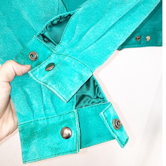 VINTAGE Leather Suede Turquoise/Teal Cropped Jacket SZ: 6 (Small) - Picture 5 of 6